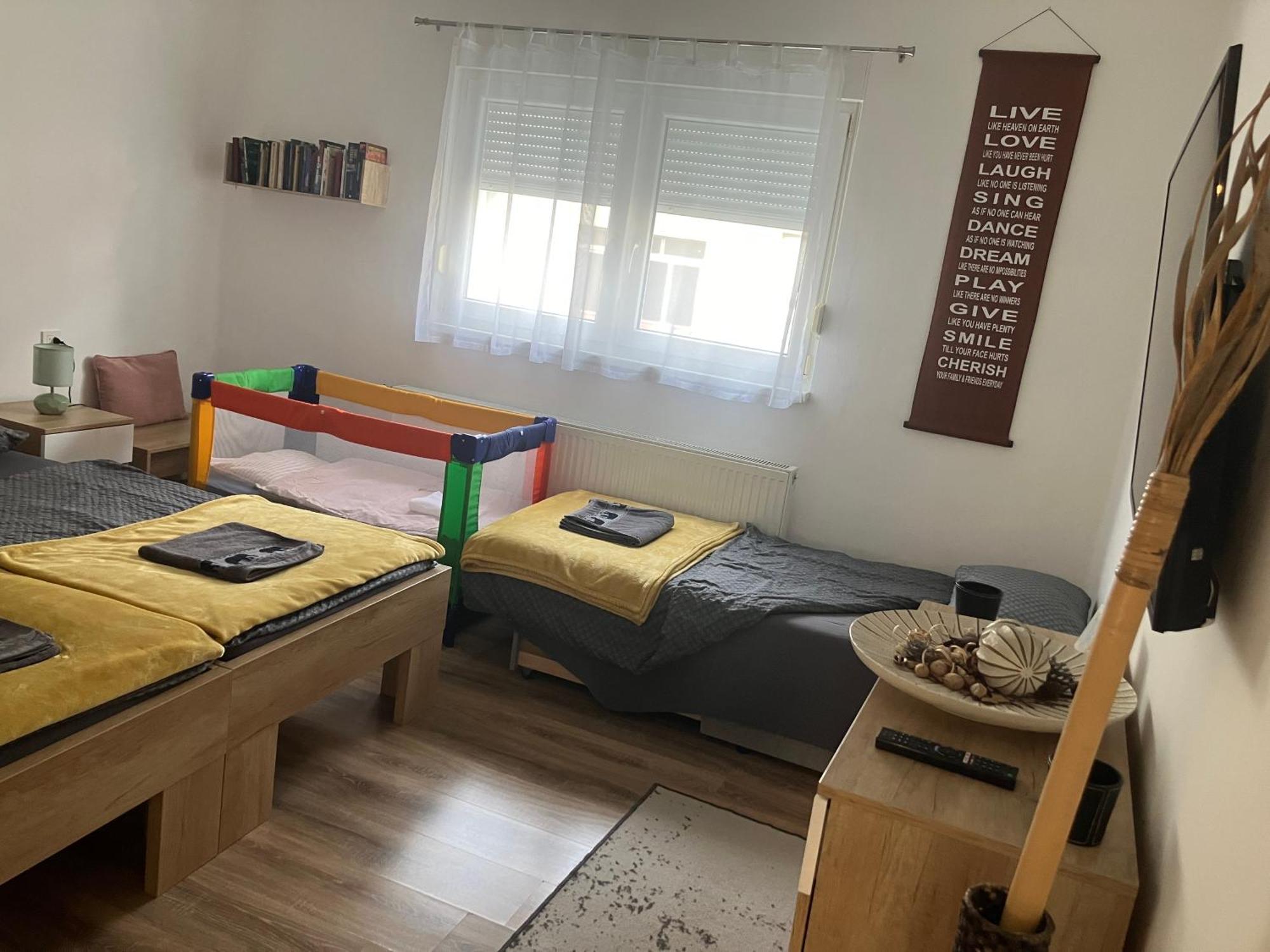 Apartment Inosijek- Feels Like *