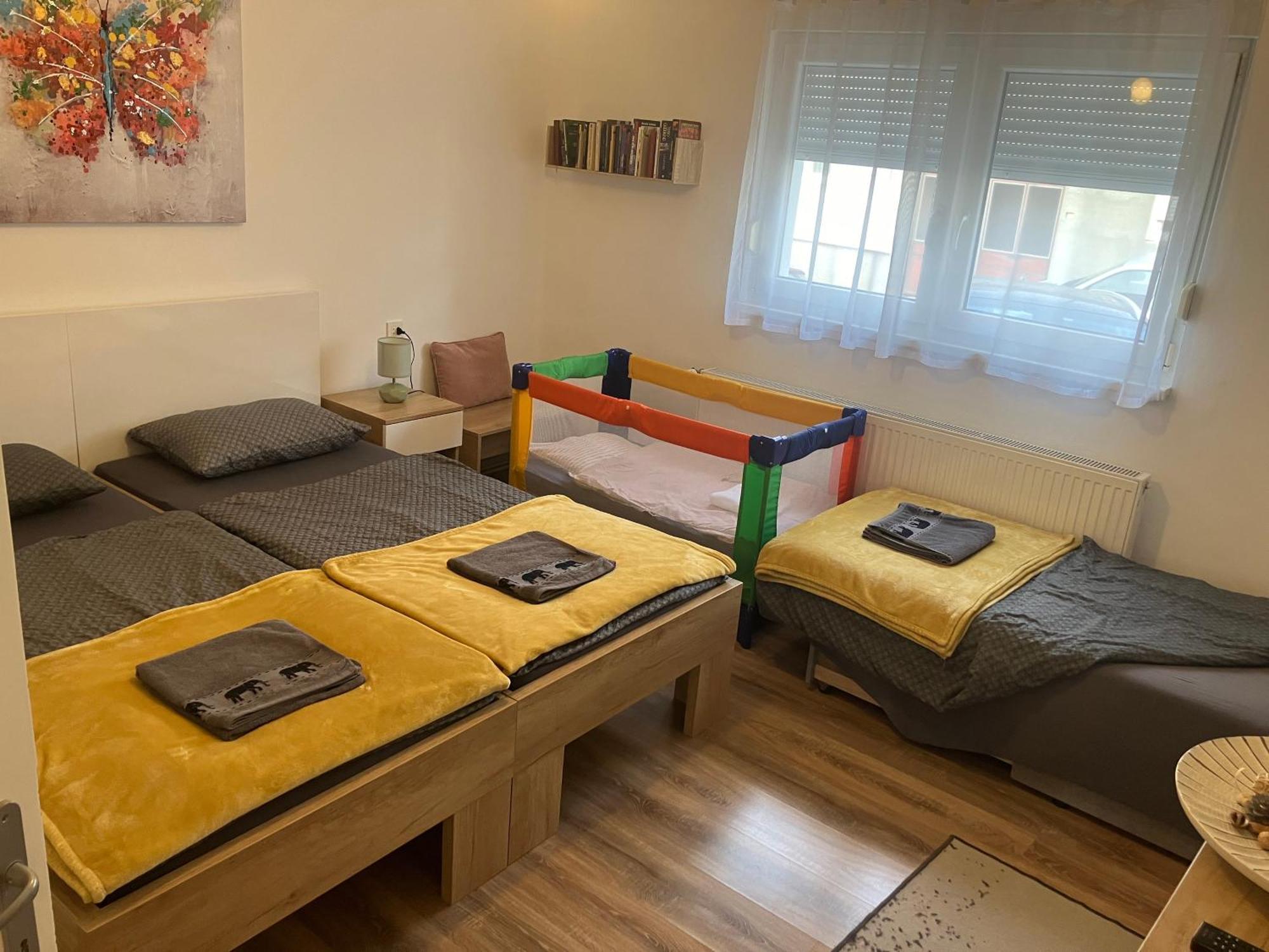Apartment Inosijek- Feels Like *